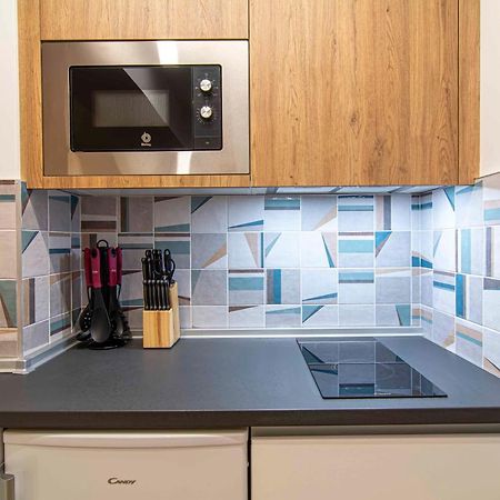 Apartamentos 1 Abril Μάλαγα Εξωτερικό φωτογραφία