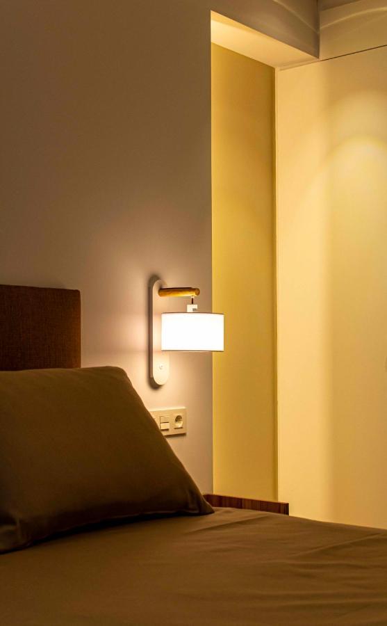 Apartamentos 1 Abril Μάλαγα Εξωτερικό φωτογραφία